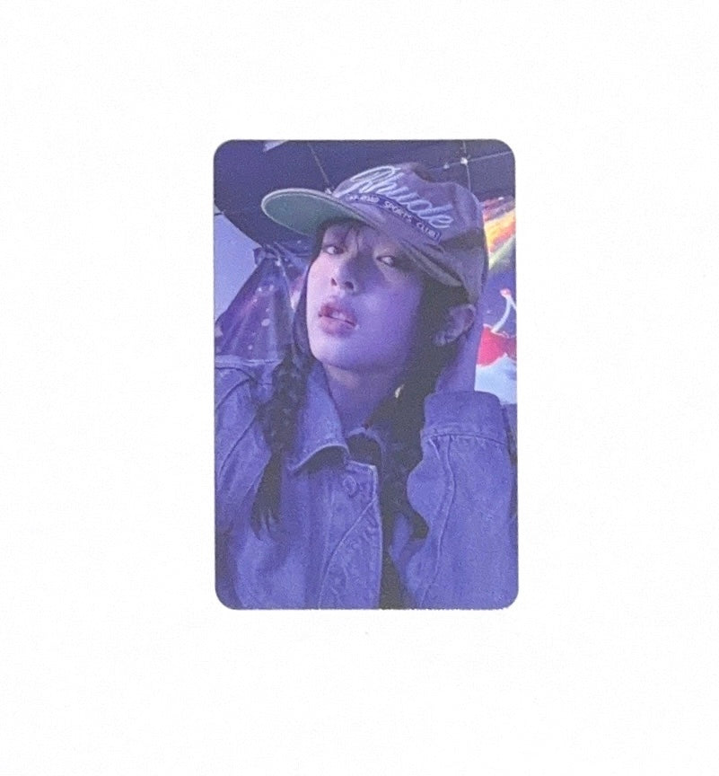 Hanni - SUPERNATURAL Weverse Vers. Photocard