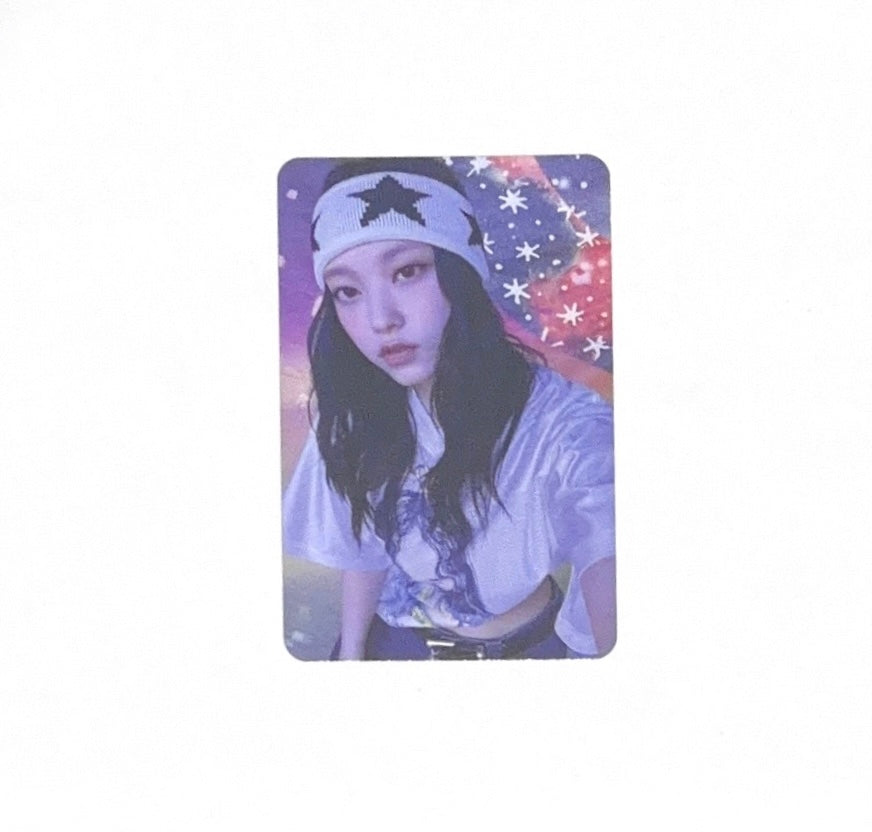 Haerin - SUPERNATURAL Weverse Vers. Photocard