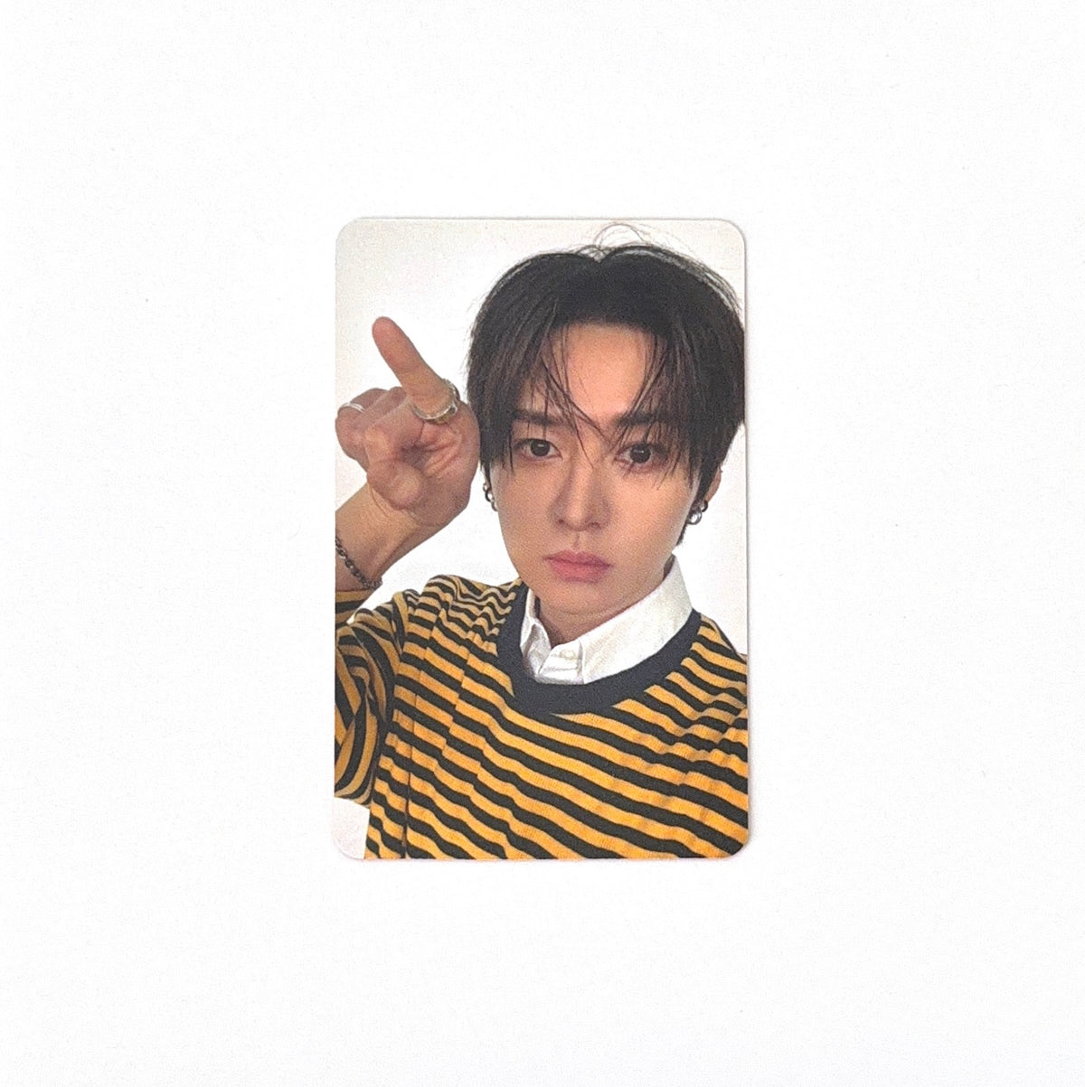 Lee Know (Stray Kids) - 'THIS & THAT' Apple Music Pre Order Benefit (POB) - Photocard