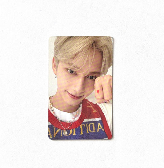 Jun (SEVENTEEN) - The Name; 17 2022 SVT Photobook - Photocard