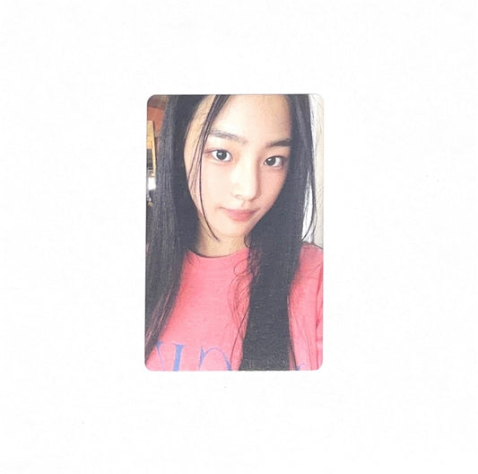 Minji (New Jeans) - 1st EP Bluebook Album Vers. Photocard