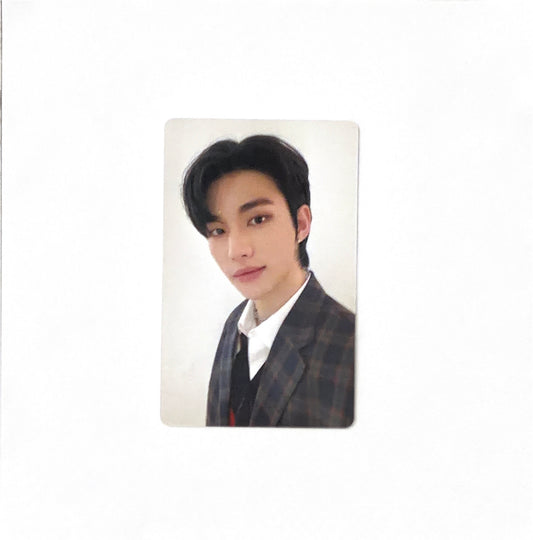Hyunjin (Stray Kids) - Christmas EveL POB - Photocard