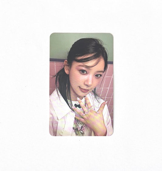 MOKA (ILLIT) - I'll Like You Weverse Vers. - Photocard