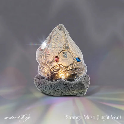 Pre-Order - NMIXX - 6th EP - Strange Muse - Light Vers.