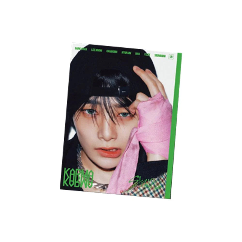 Stray Kids - 4th Album - KARMA - ACCORDION Ver.